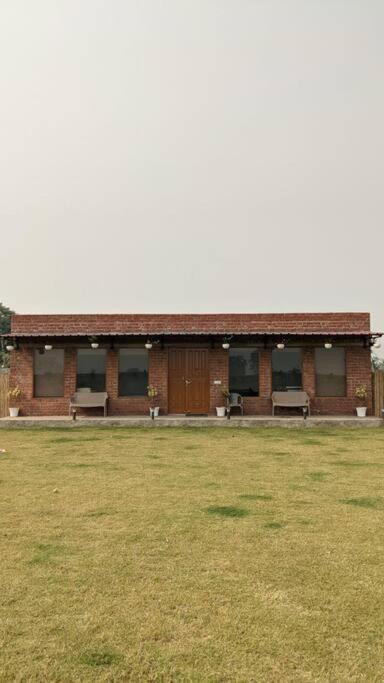 M&M Farm Rohtak Exterior photo